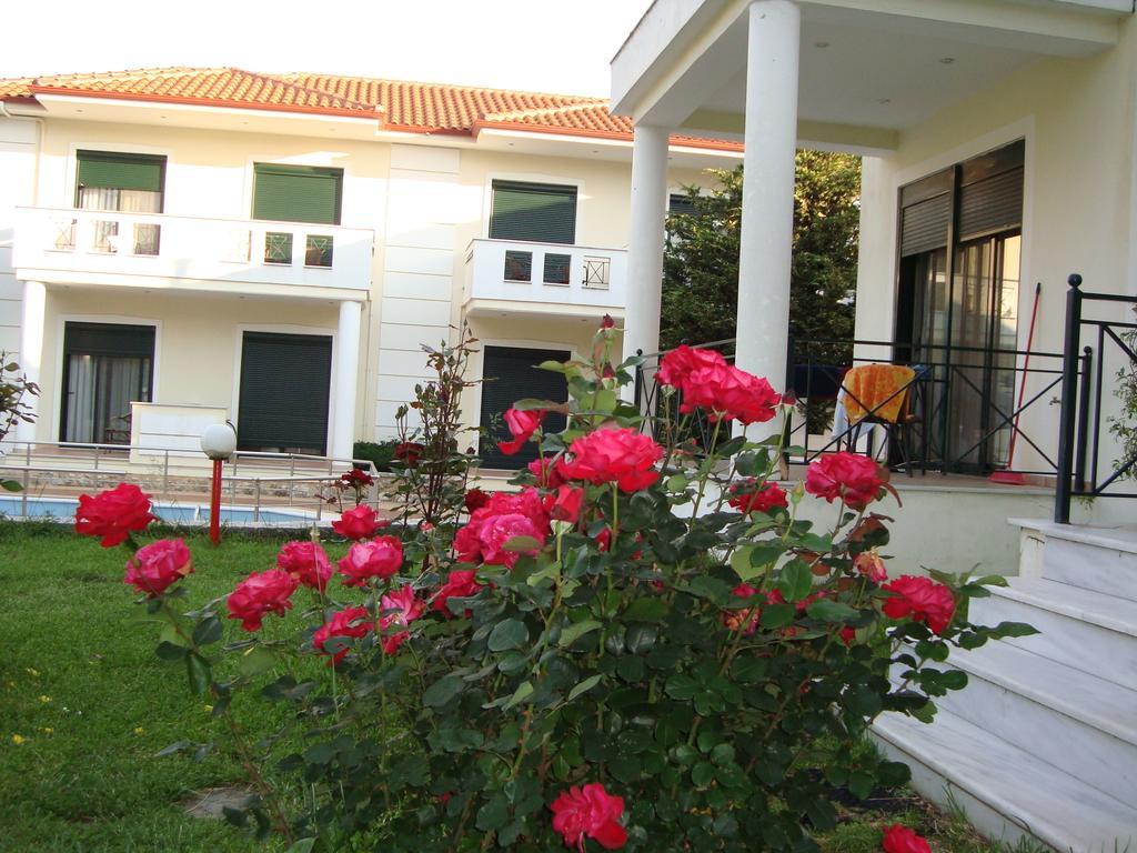 Apartamento Kourtis Paramythia Habitación foto